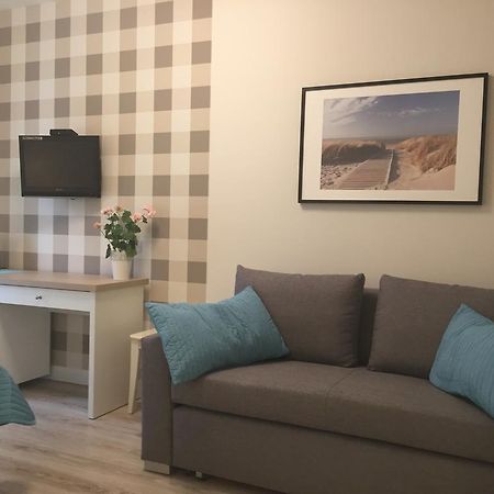 Przystan Na Granicy Appartement Unieście Buitenkant foto
