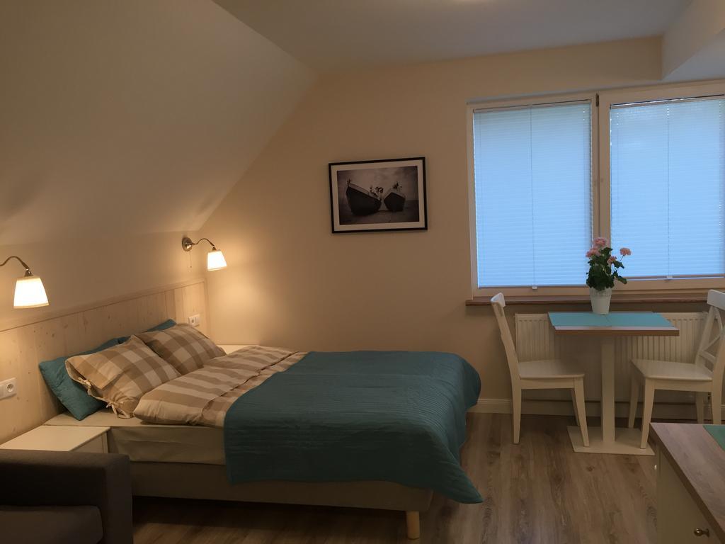 Przystan Na Granicy Appartement Unieście Buitenkant foto