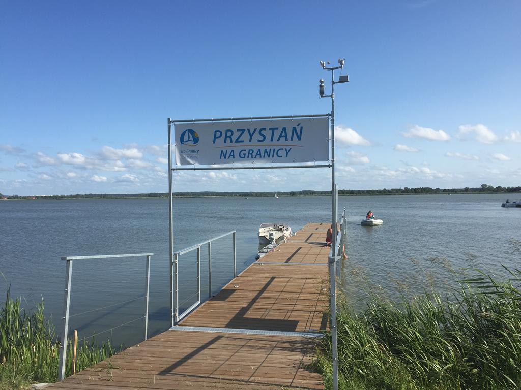 Przystan Na Granicy Appartement Unieście Buitenkant foto