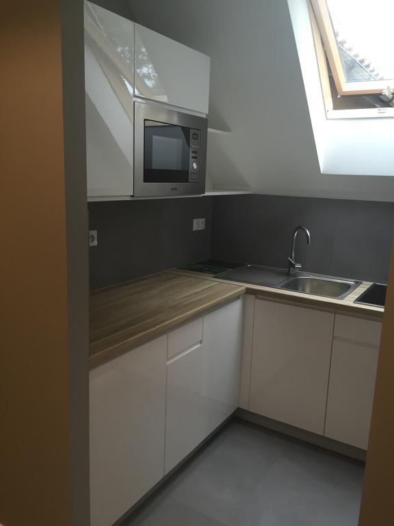 Przystan Na Granicy Appartement Unieście Buitenkant foto